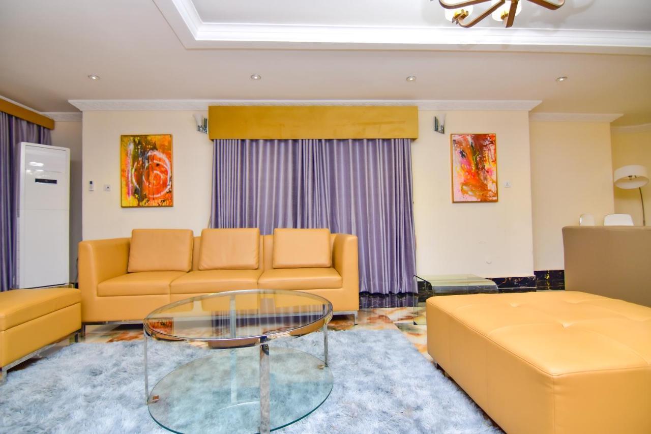 The Hallmark Hub, Hotel & Apartments 阿布贾 外观 照片